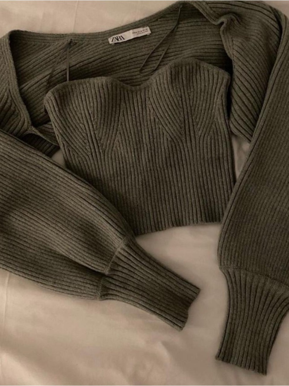 ZARA Olive Bolero + Tube Top Sweater Set
Size:M